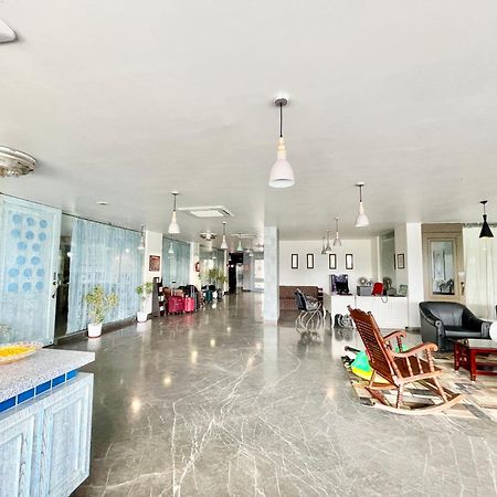 Hotel V-I Near Sea , Puri Private-Park -Gym-Spa Fully-Airconditioned-Hotel Lift-And-Parking-Facilities Breakfast-Included Ngoại thất bức ảnh