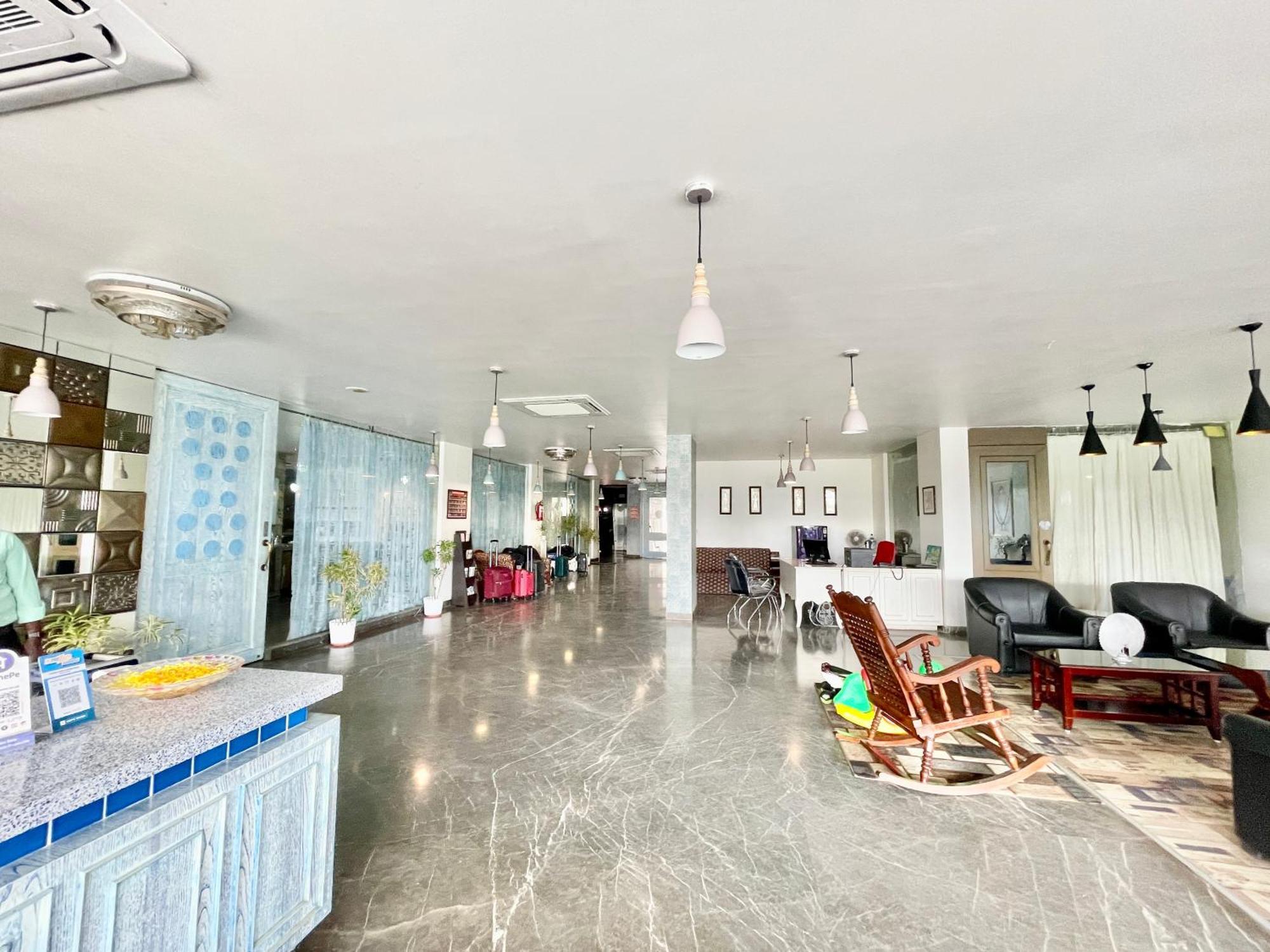 Hotel V-I Near Sea , Puri Private-Park -Gym-Spa Fully-Airconditioned-Hotel Lift-And-Parking-Facilities Breakfast-Included Ngoại thất bức ảnh