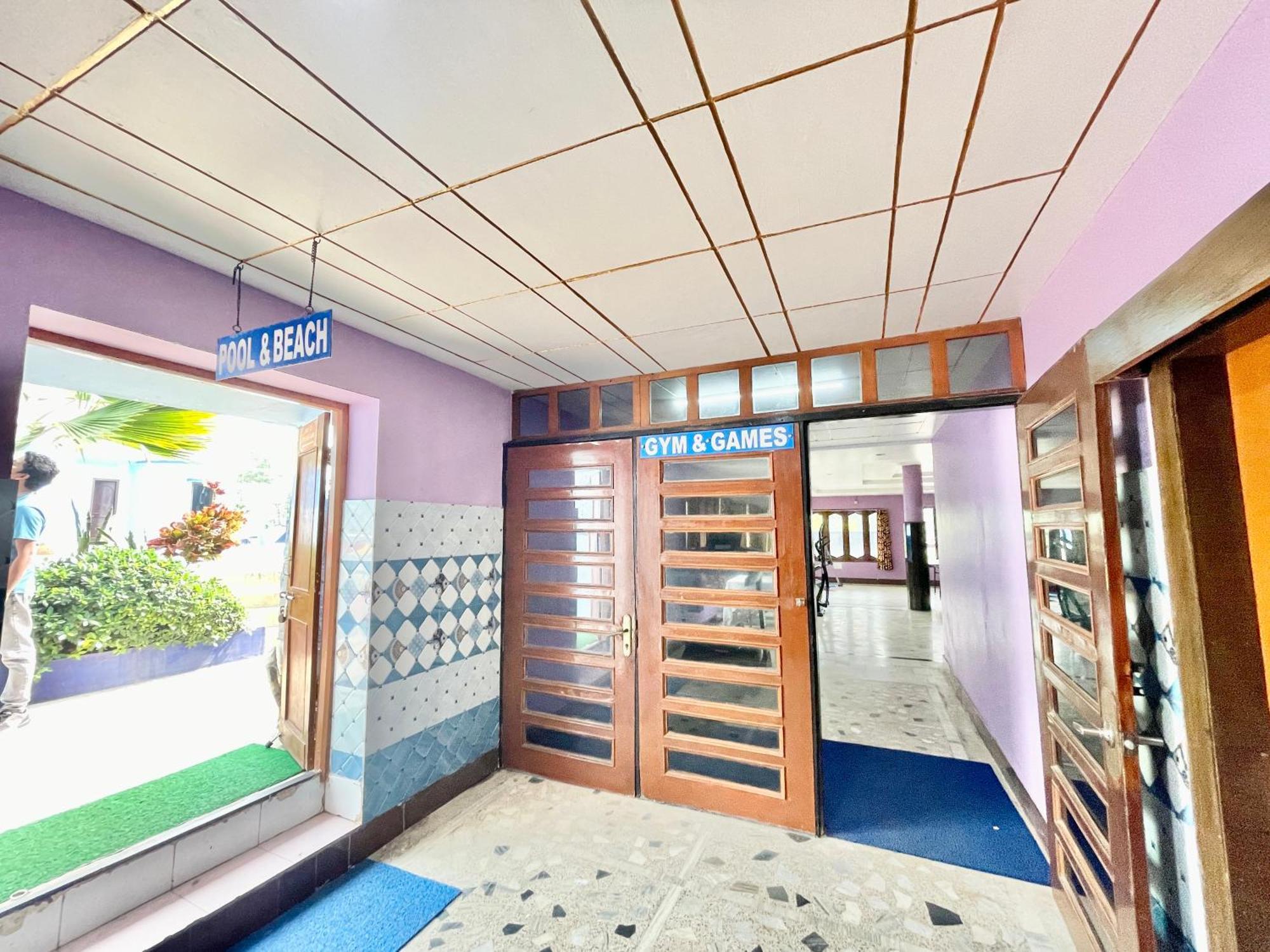Hotel V-I Near Sea , Puri Private-Park -Gym-Spa Fully-Airconditioned-Hotel Lift-And-Parking-Facilities Breakfast-Included Ngoại thất bức ảnh