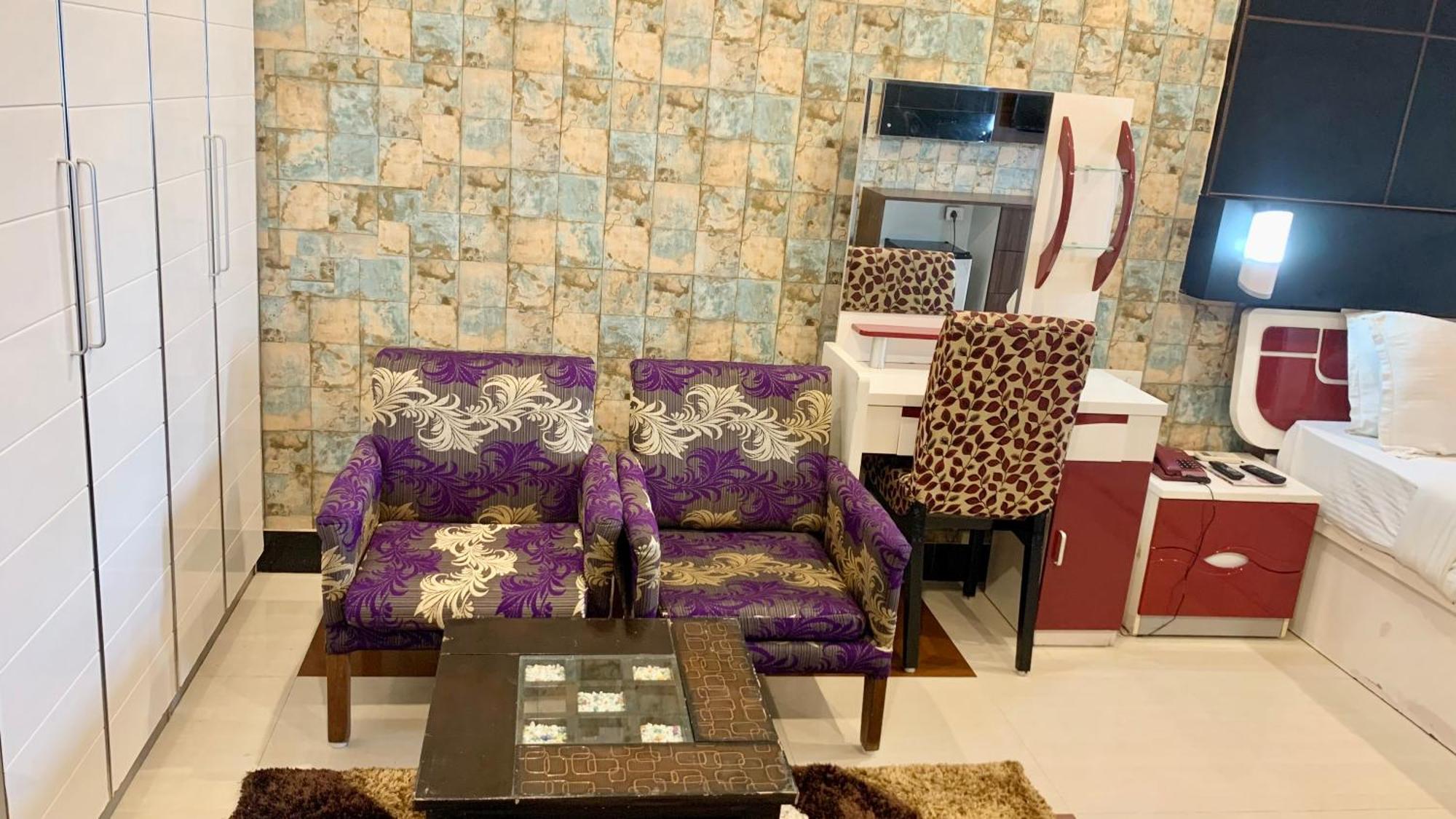 Hotel V-I Near Sea , Puri Private-Park -Gym-Spa Fully-Airconditioned-Hotel Lift-And-Parking-Facilities Breakfast-Included Ngoại thất bức ảnh