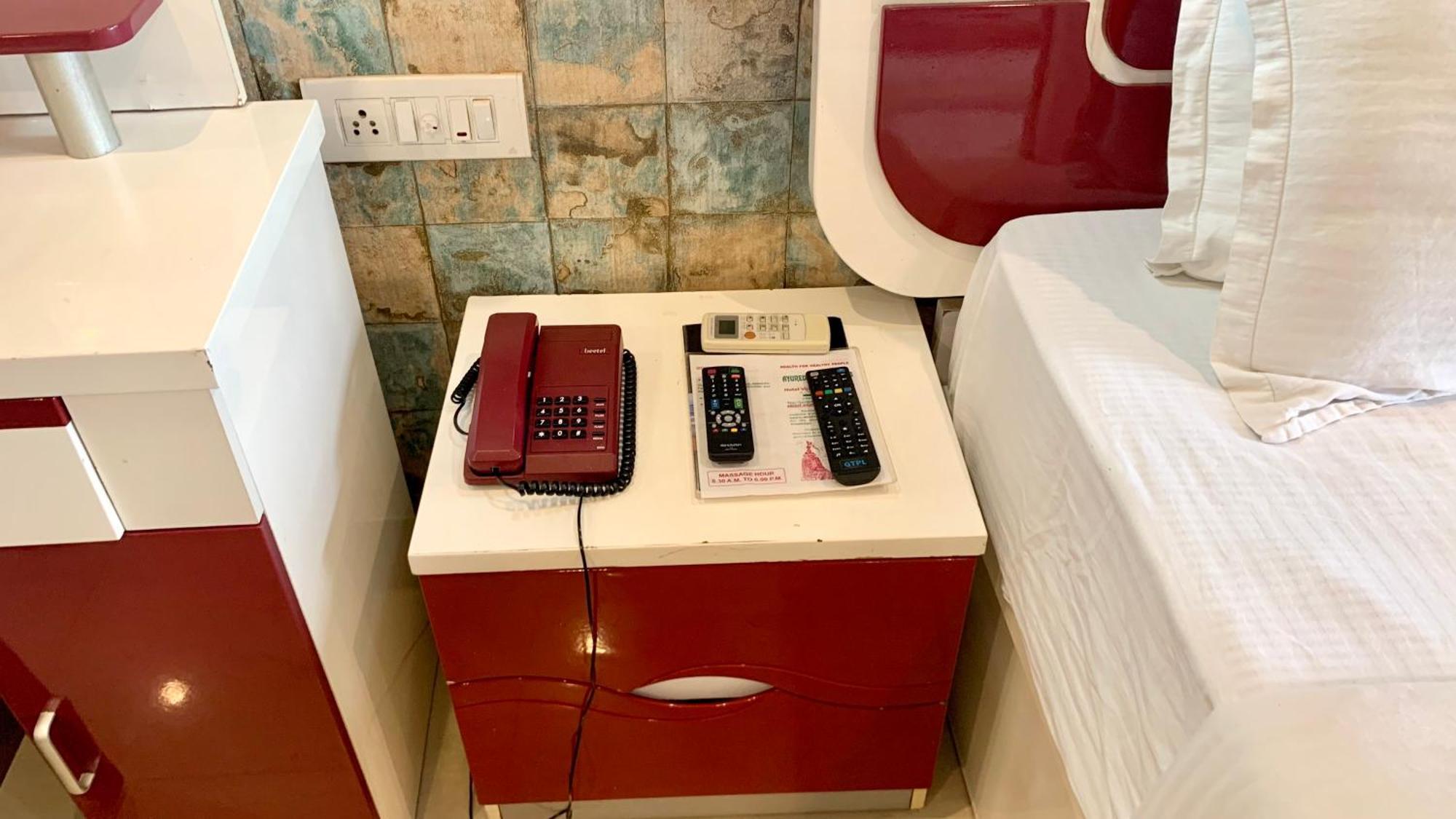 Hotel V-I Near Sea , Puri Private-Park -Gym-Spa Fully-Airconditioned-Hotel Lift-And-Parking-Facilities Breakfast-Included Ngoại thất bức ảnh
